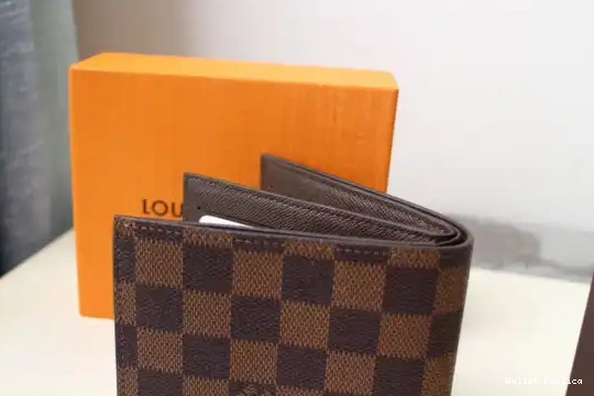 Cheap LOUIS VUITTON AMERIGO WALLET 0612